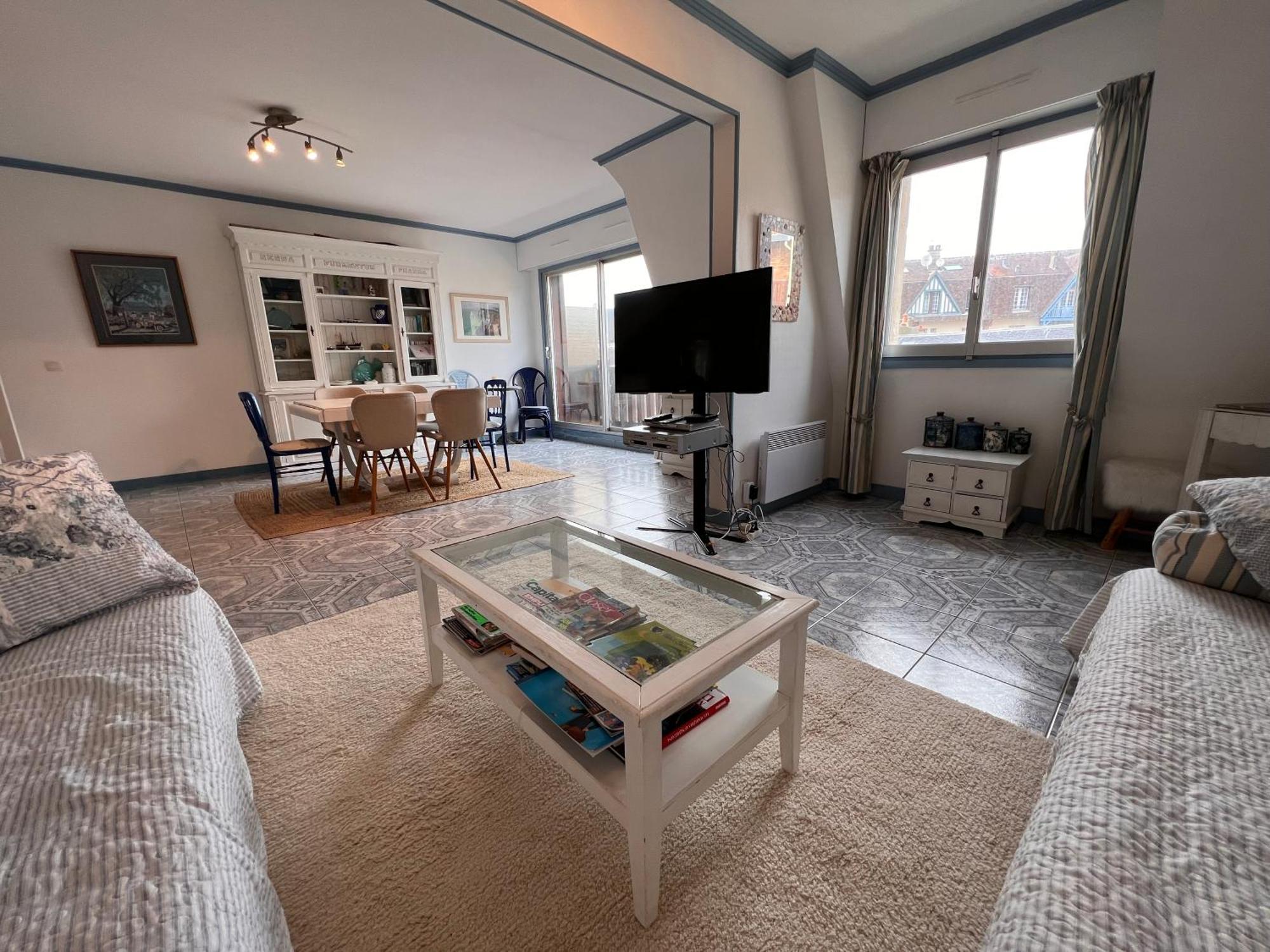 Duplex En Plein Centre, 3min Appartamento Deauville