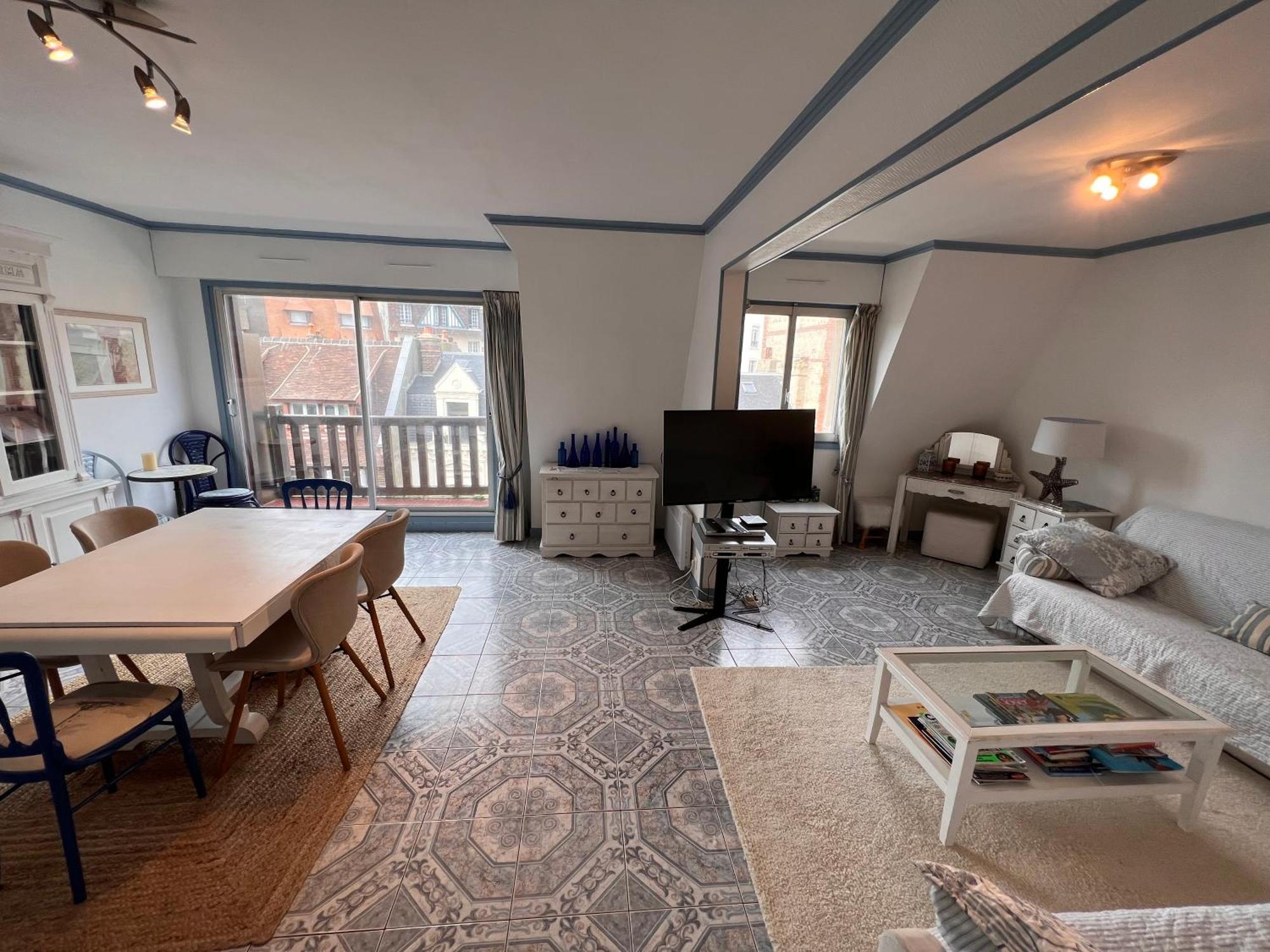 Duplex En Plein Centre, 3min Deauville