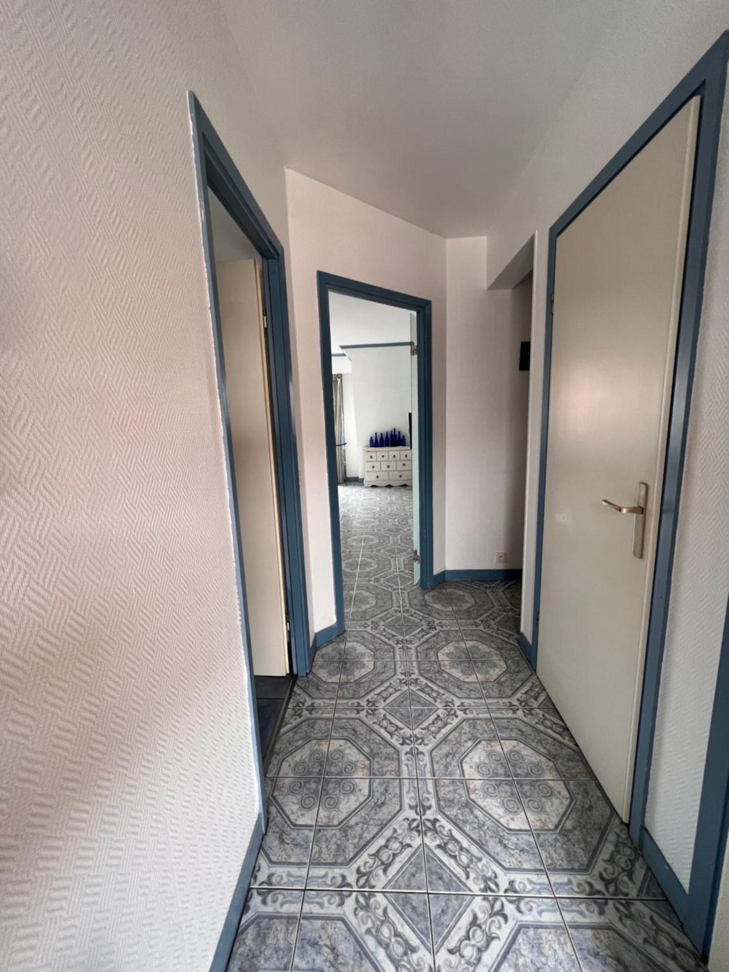 Duplex En Plein Centre, 3min