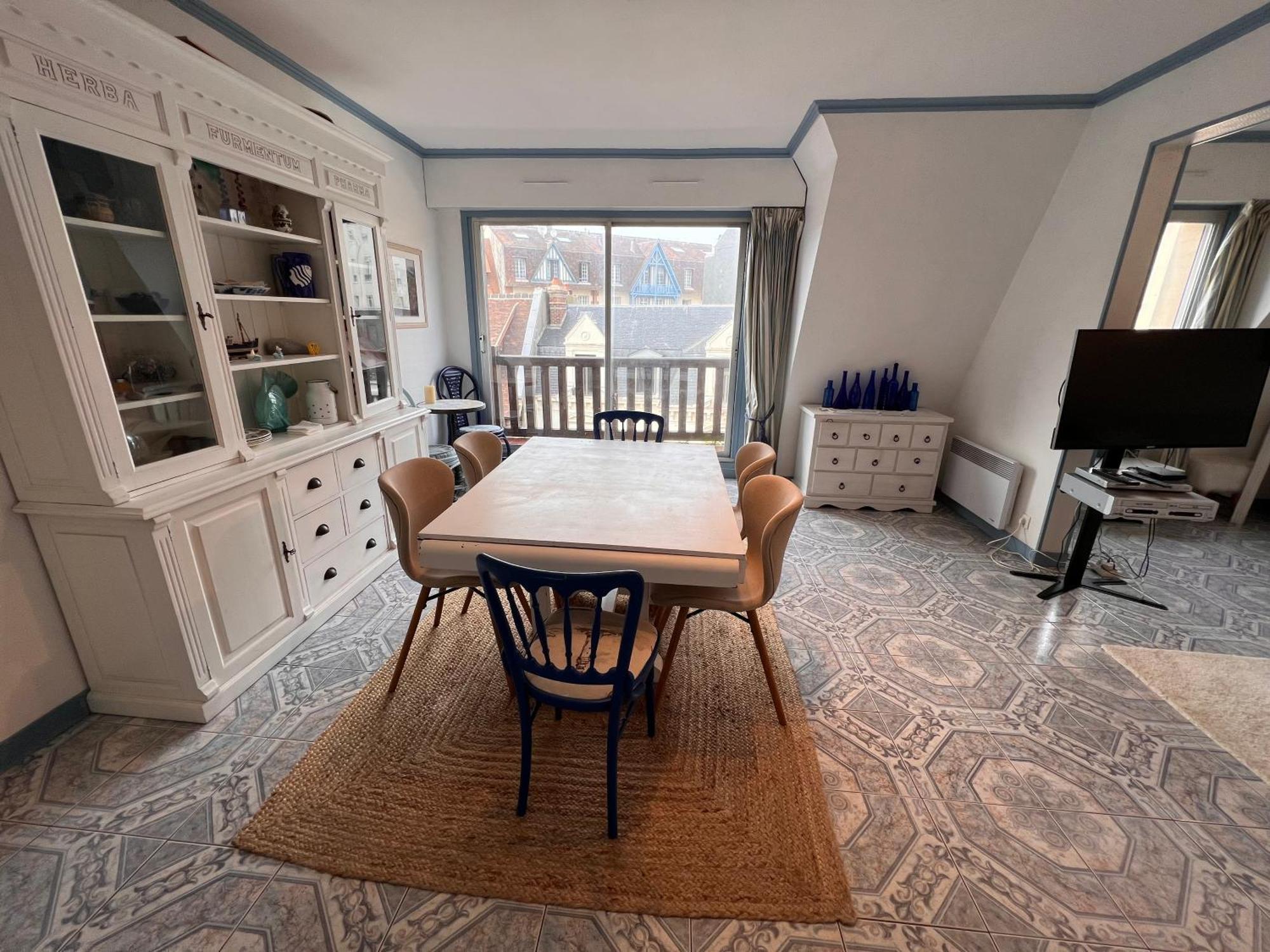 Duplex En Plein Centre, 3min Appartement Deauville